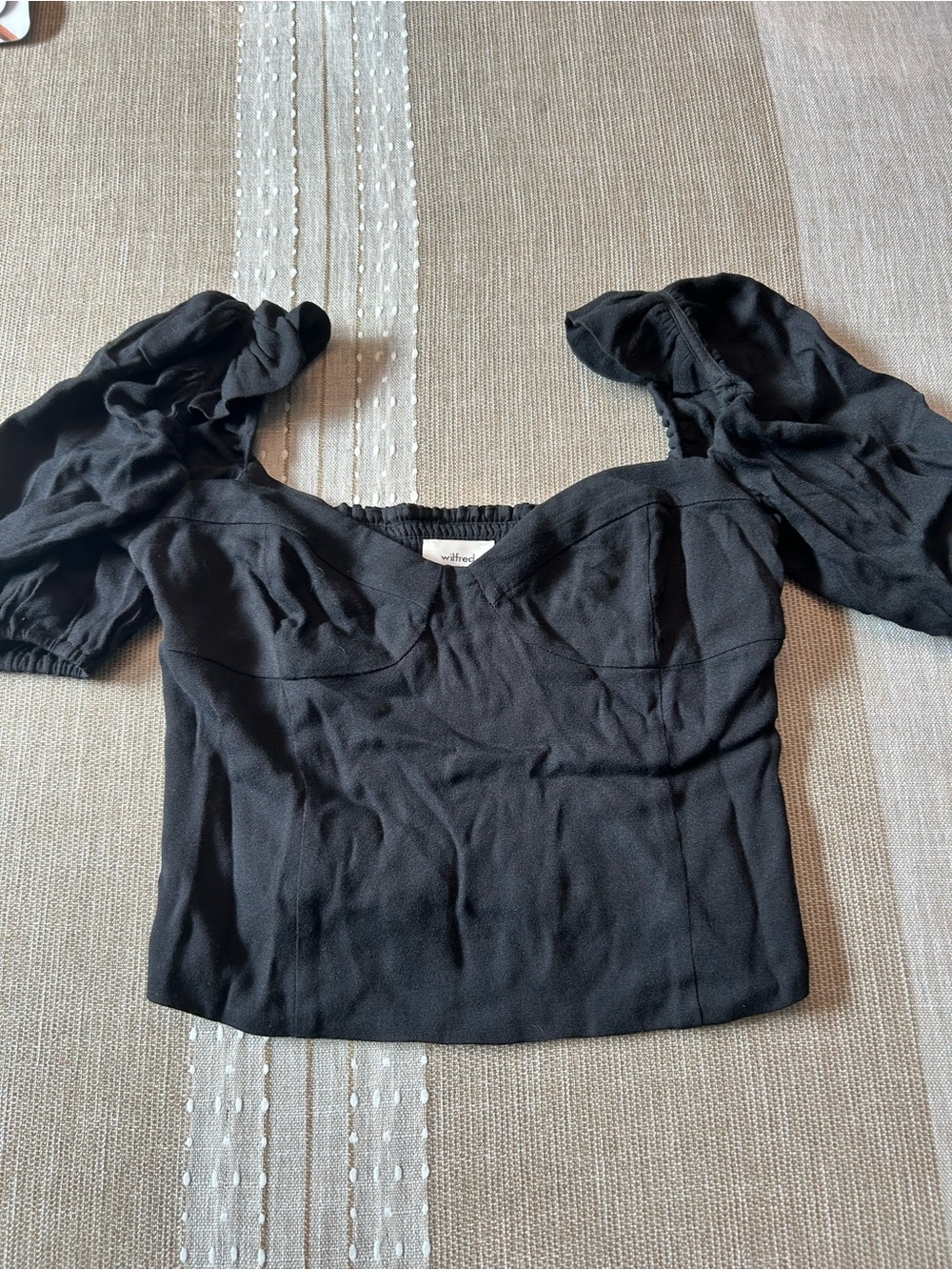 Wilfred Black Puff-Sleeve Sweetheart Crop Top